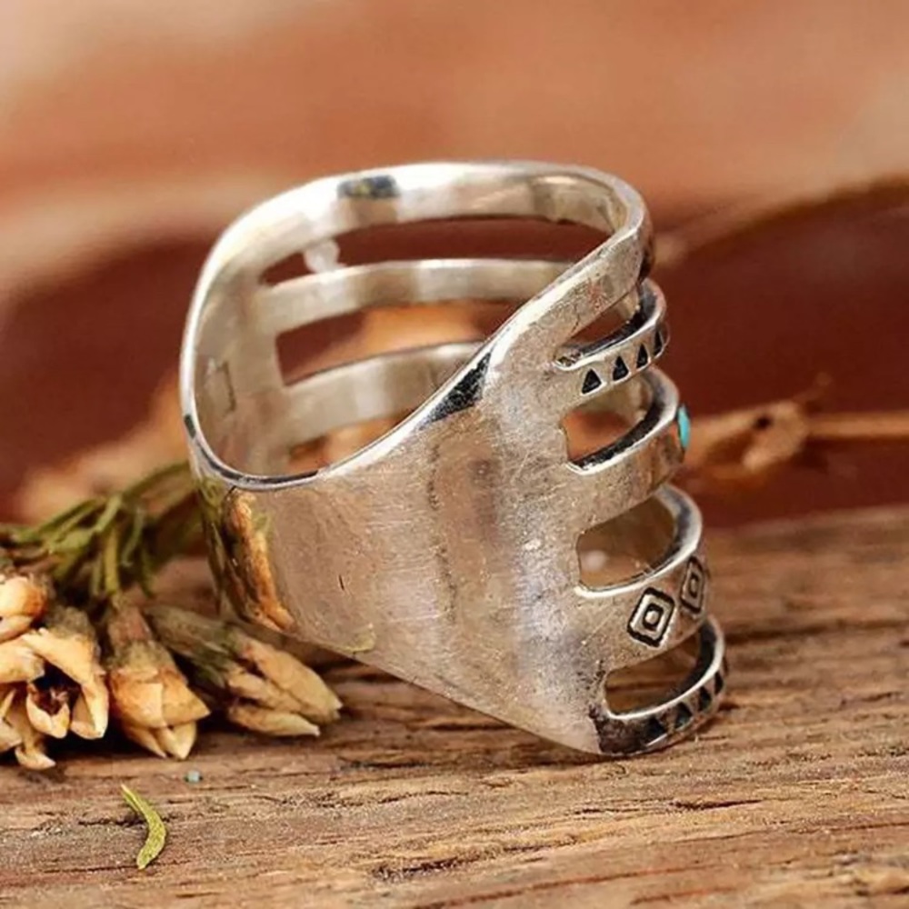 🌈LAST ONE🌈 Sz 7 Boho Silver Geometric Pattern Antique Thumb Finger Ring - Picture 4 of 11